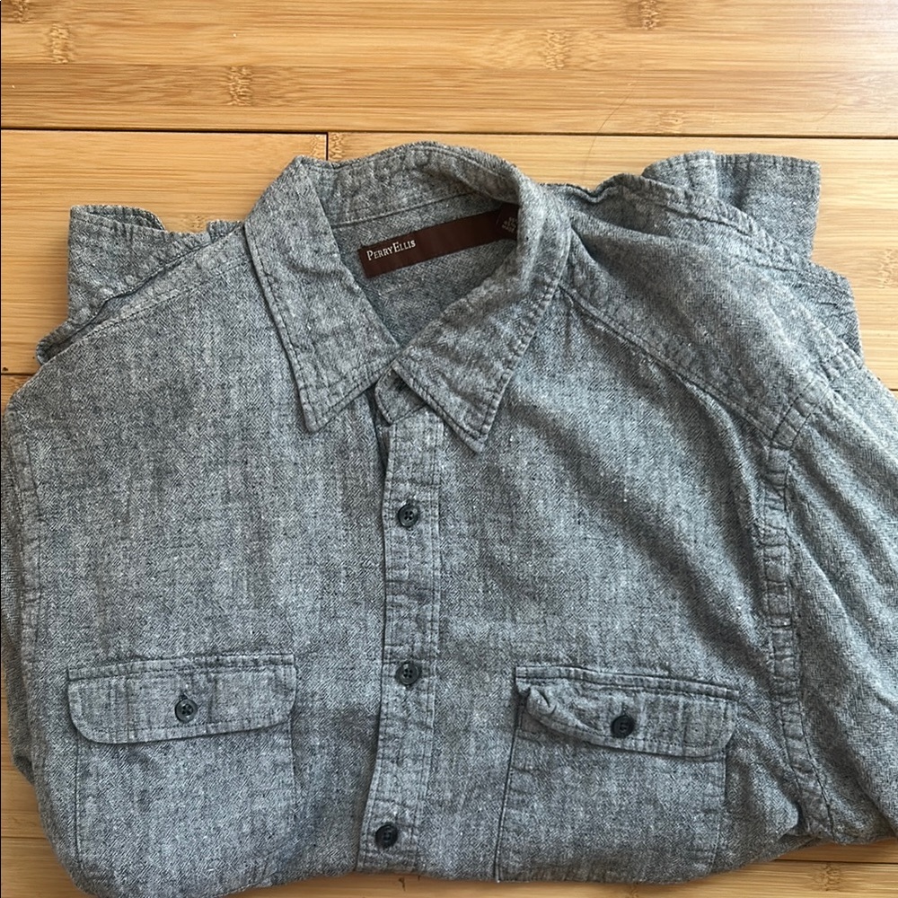 Perry Ellis Gray Casual Button Down Shirt
